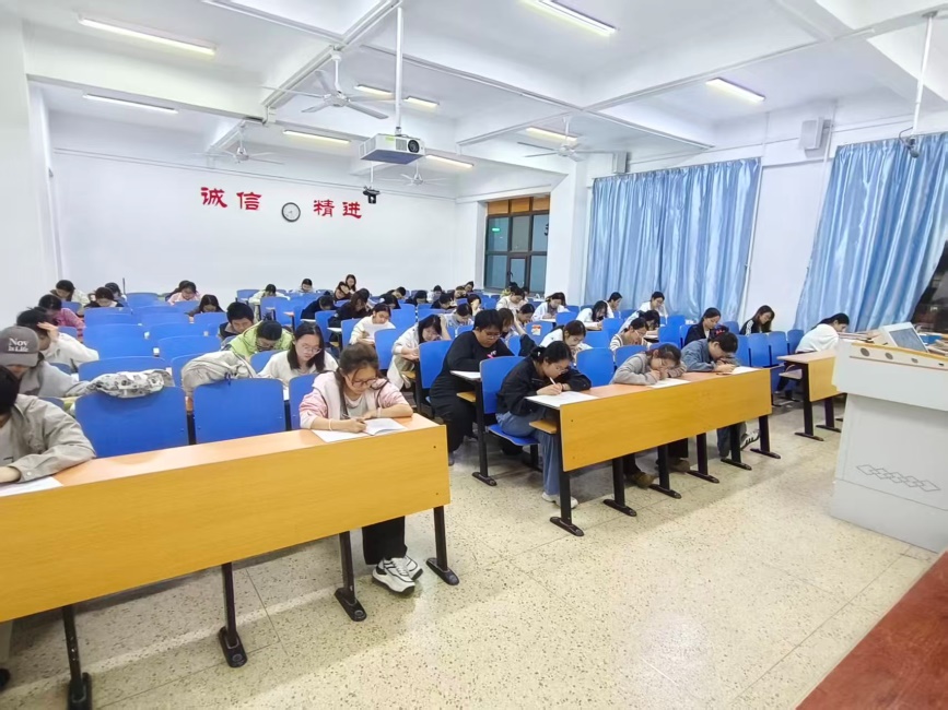 说明: https://img.xiumi.us/xmi/ua/4m5Ge/i/b4318f670a6eef8b7ea4c0a8acec3d2f-sz_302528.jpg