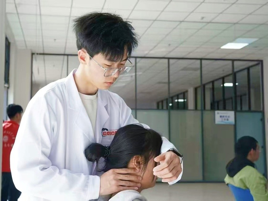 说明: https://img.xiumi.us/xmi/ua/4m5Ge/i/8f621613c8d1bb91742d22e56722d45e-sz_485039.jpg