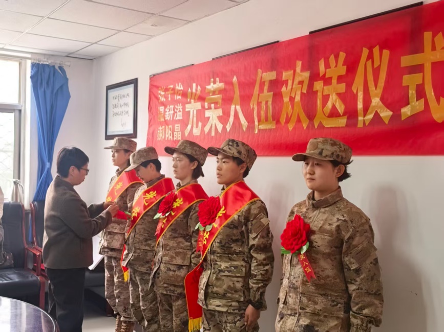 说明: https://img.xiumi.us/xmi/ua/4m5Ge/i/8b742126a5fa943570c6bd9dbe7d39fc-sz_922157.jpg