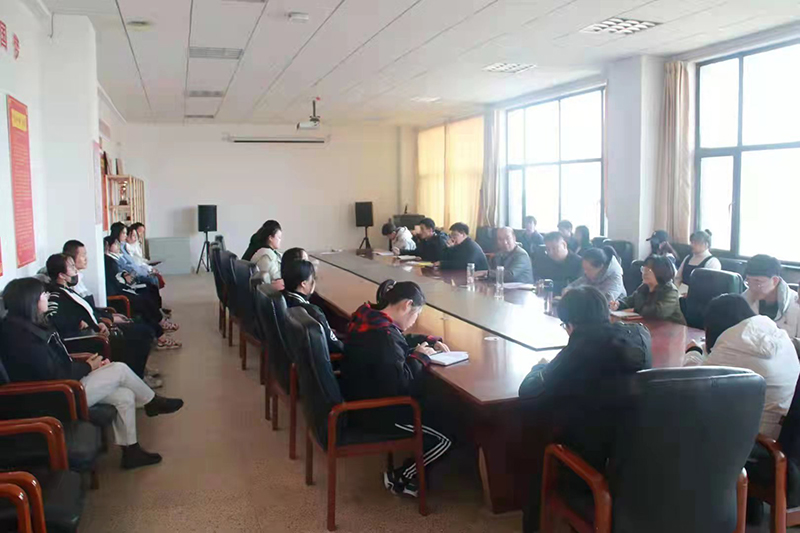 中药与食品工程学院举办师生座谈会